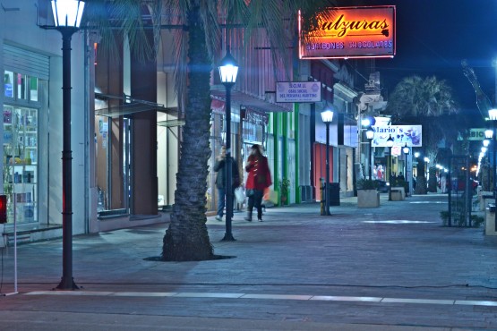 Foto 5/la peatonal a la noche