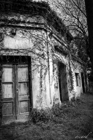 Foto 4/Esquinitas de un pueblo en silencio. Carlos Keen