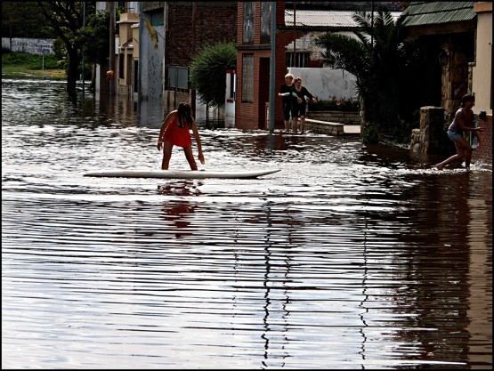 Foto 4/Jugando con la inundacion