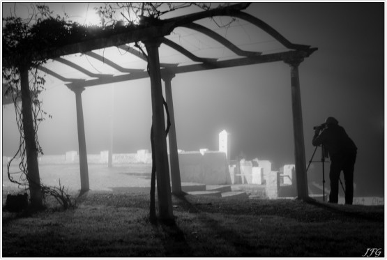 Foto 2/UNA NOCHE CON NIEBLA EN ARECO