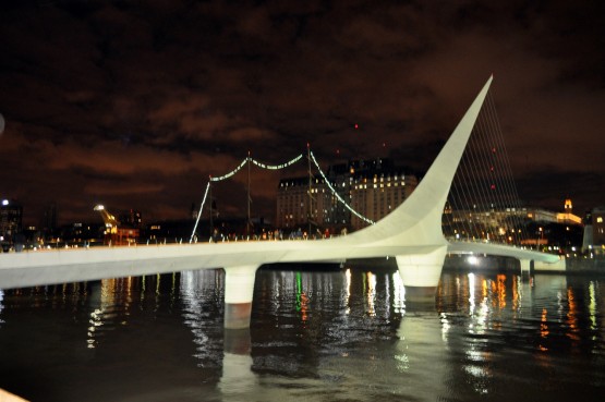 Foto 1/Puente de la Mujer de Noche