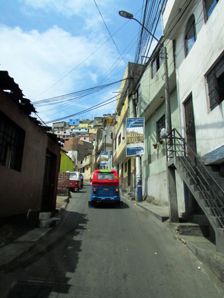 Foto 4/trepando al cerro san cristobal - lima-per