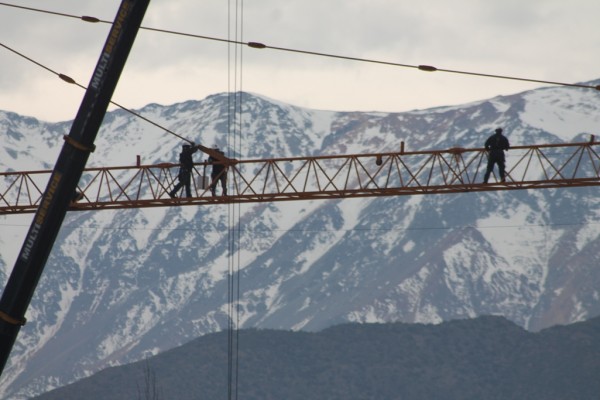 Foto 4/Montando Grua de altura