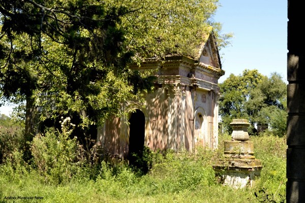 Foto 2/El Viejo Cementerio