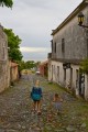 Caminando por las calles de Colonia. Uruguay