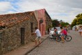 Caminando por las calles de Colonia. Uruguay