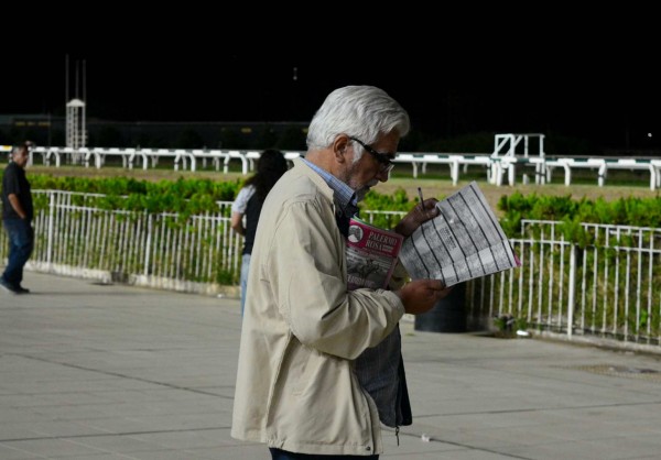 Foto 4/Una Noche en el Hipodromo