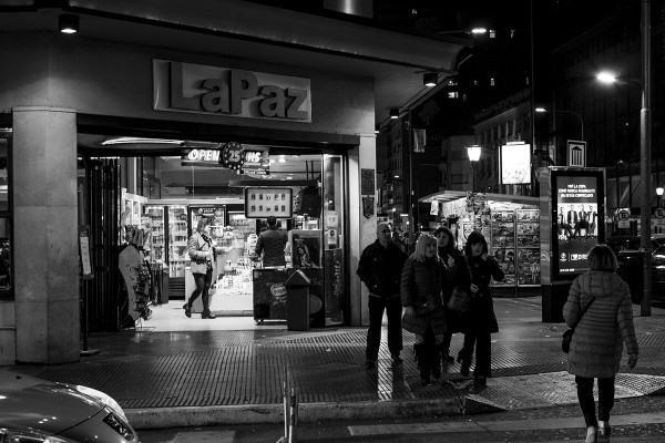 Foto 1/Calle Corrientes...