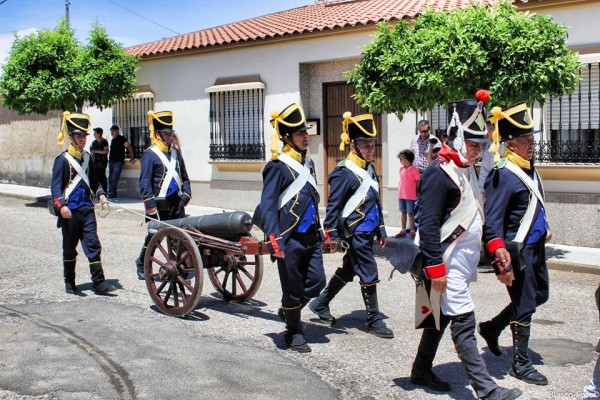 Foto 1/Desfilando hacia la victoria o la derrota