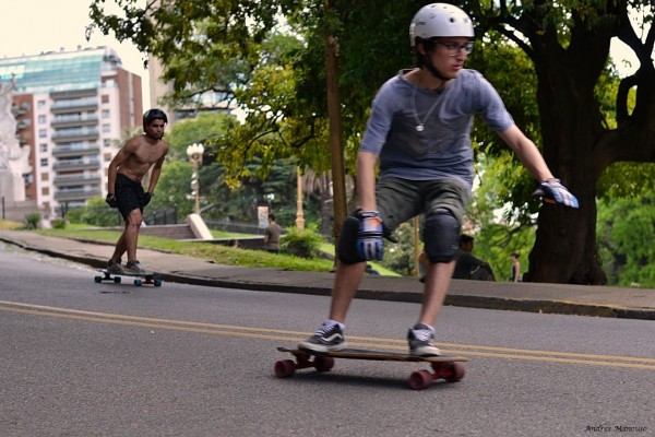 Foto 2/En Patinetas