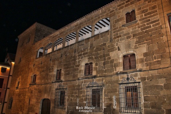 Foto 5/Plasencia en la noche