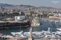 El puerto de Barcelona visto por una gaviota...