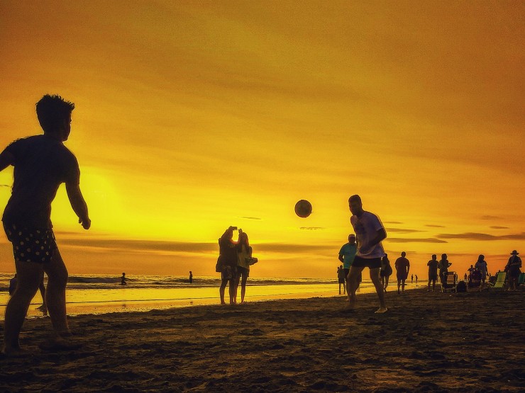 Foto 2/Futbol al atardecer