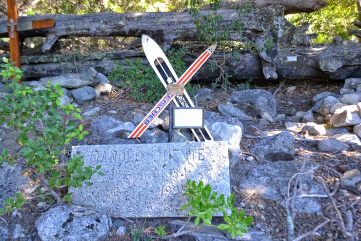 Foto 1/Cementerio de los Montaeses