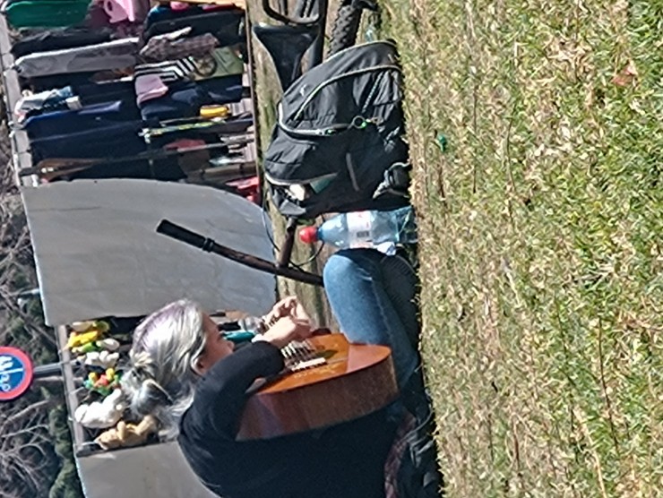 Foto 4/Notas musicales en la plaza