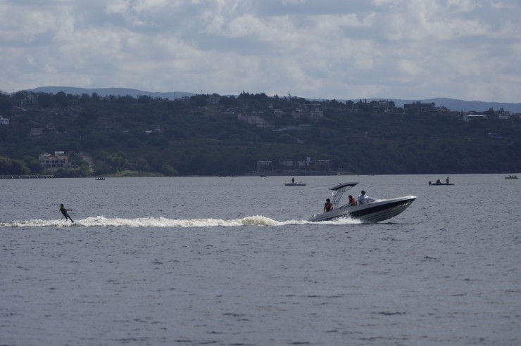 Foto 1/diversion, recreacion en el lago