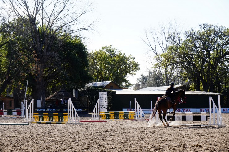 Foto 5/Nia en su rutina de entrenamiento.