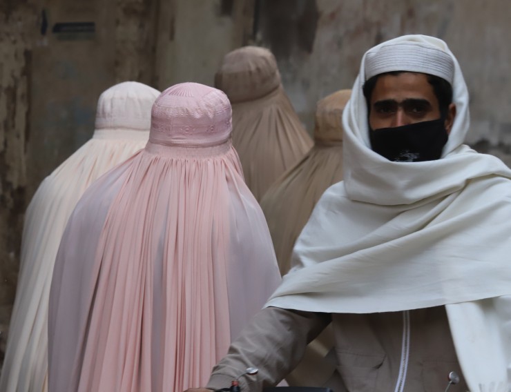 Foto 1/mujeres en burka