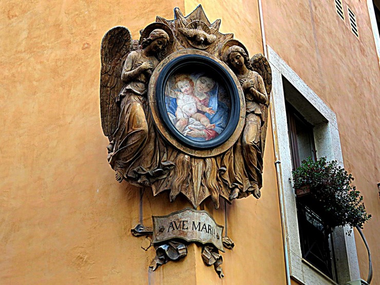 Foto 2/Pequeos detalles en las paredes de Roma