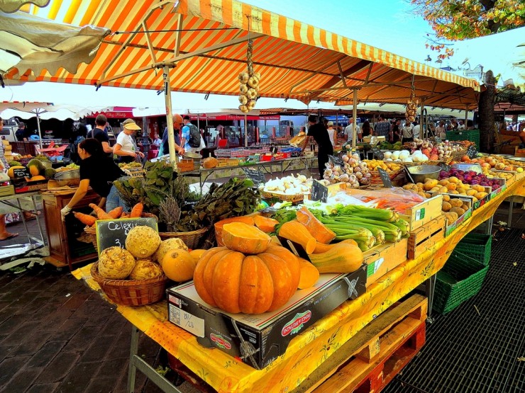 Foto 2/Mercado de flores, frutas y verduras de Niza - 1