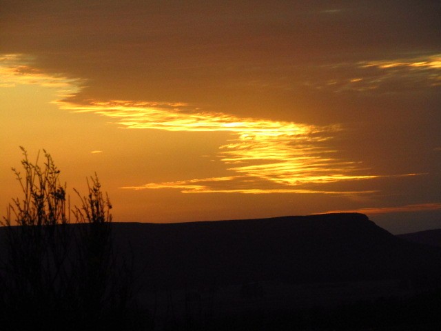 Foto 2/Sol entre nubes