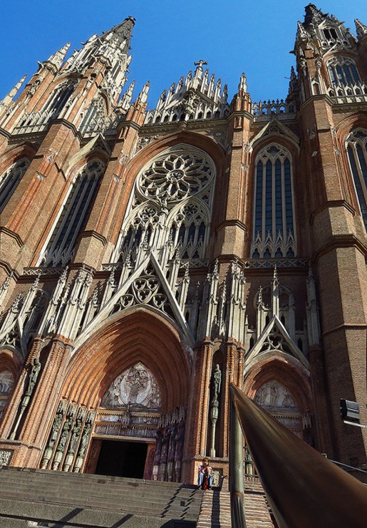 Foto 4/La imponente Catedral de La Plata