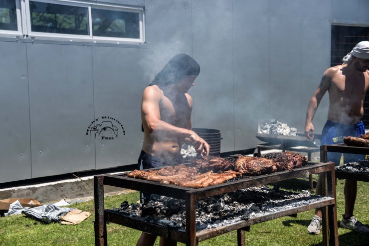 Foto 2/Aplauso para el Asador