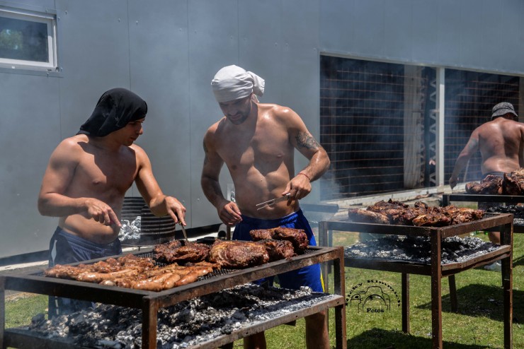 Foto 3/Aplauso para el Asador