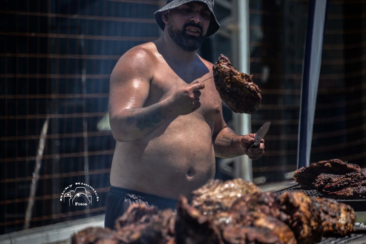 Foto 4/Aplauso para el Asador