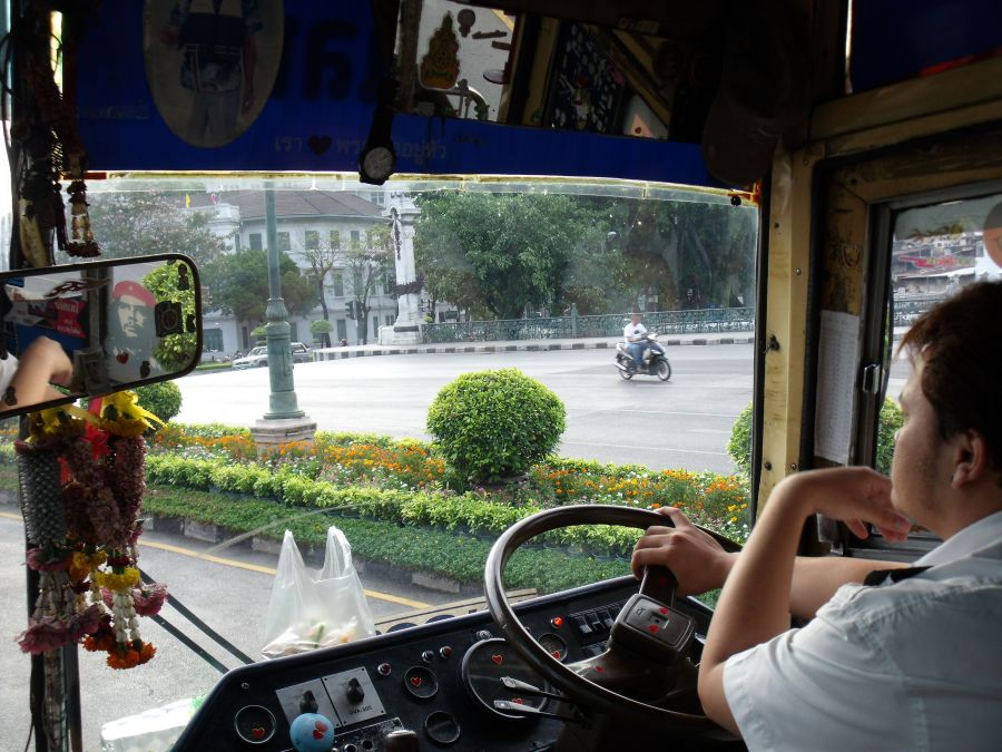 FotoRevista / Convocatoria Mensual / Omnibus y taxis