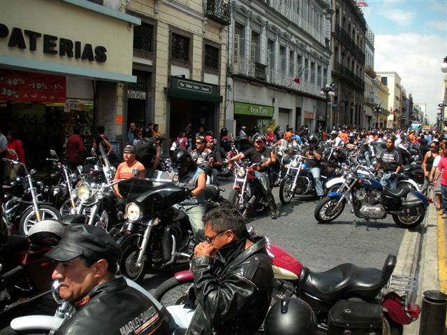 FotoRevista / Convocatoria / ` MOTOS EN PUEBLA MEX. ` de Rodrigo R Pimentel