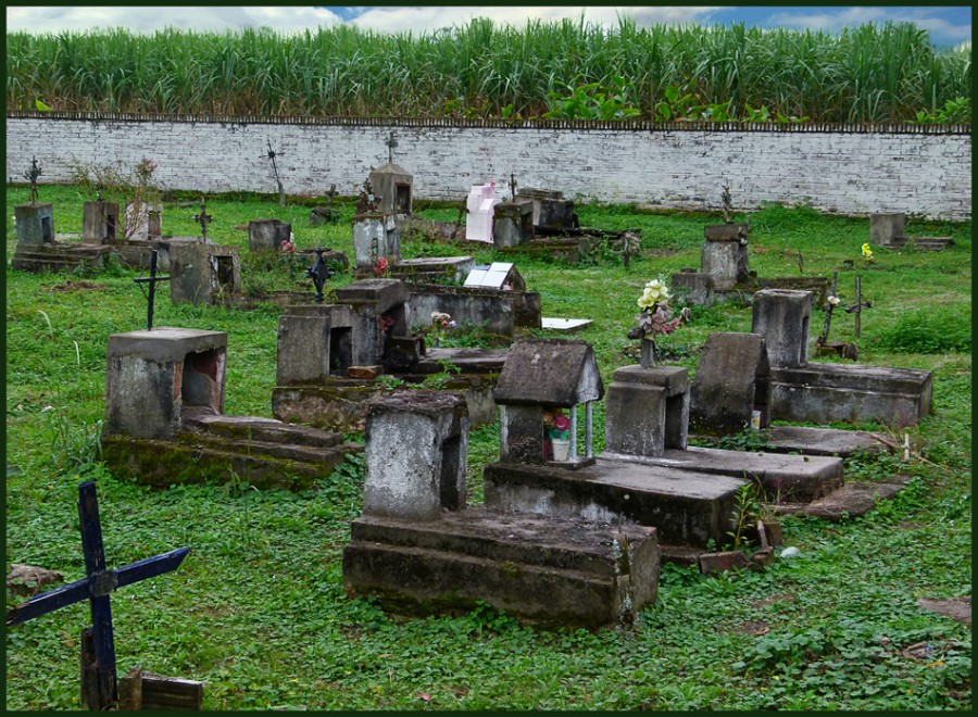 FotoRevista / Convocatoria / Cementerio de la Villa Vieja 2 de Ruben Perea