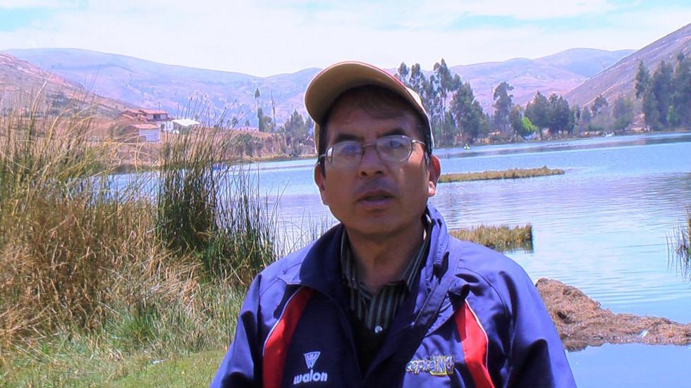 "Lago ahuinpuquio-Huancayo-Per" de Vicente Hinostroza Villegas