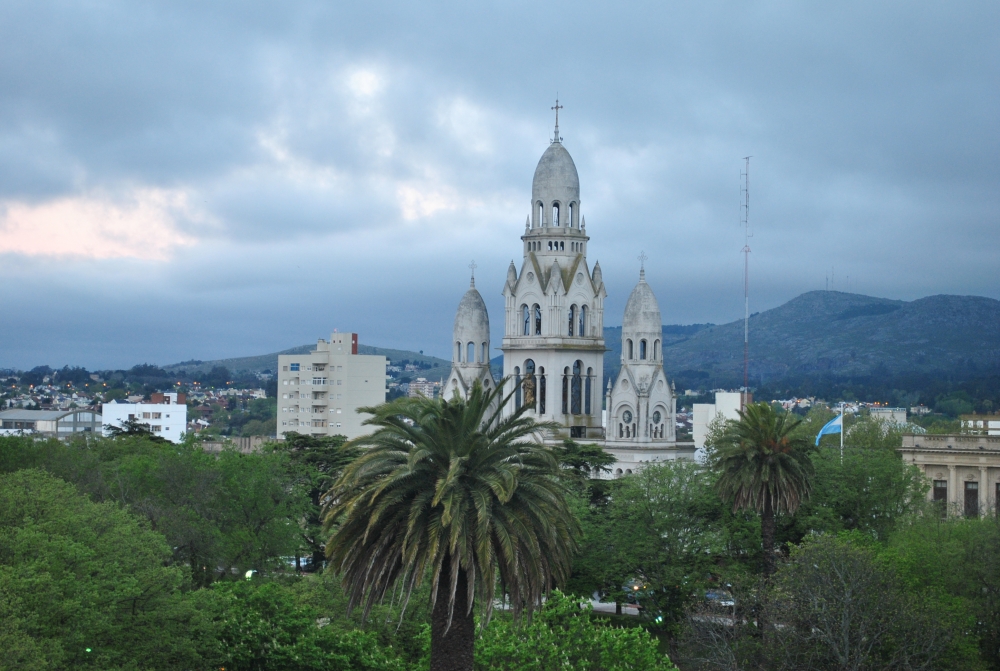 FotoRevista / Convocatoria Mensual / Cpulas, Campanarios y Grgolas