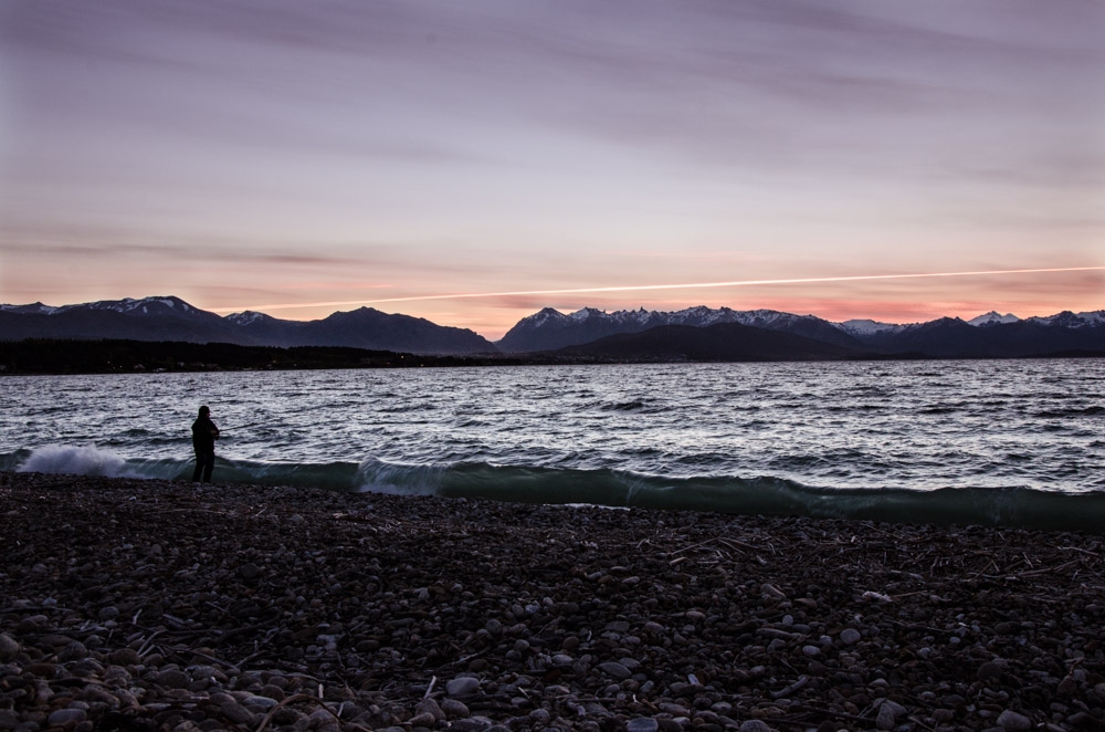 "pesca al atardecer" de Edi Viviana Gautero