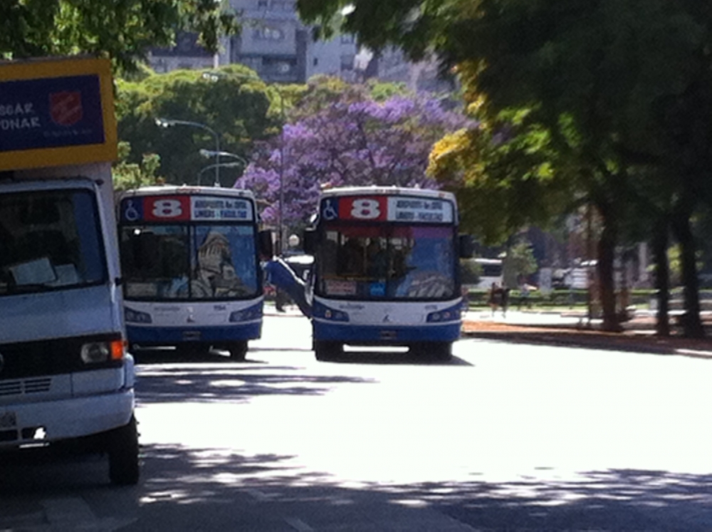 FotoRevista / Convocatoria / Cambiando de Colectivo de Oscar Alonso Vazquez