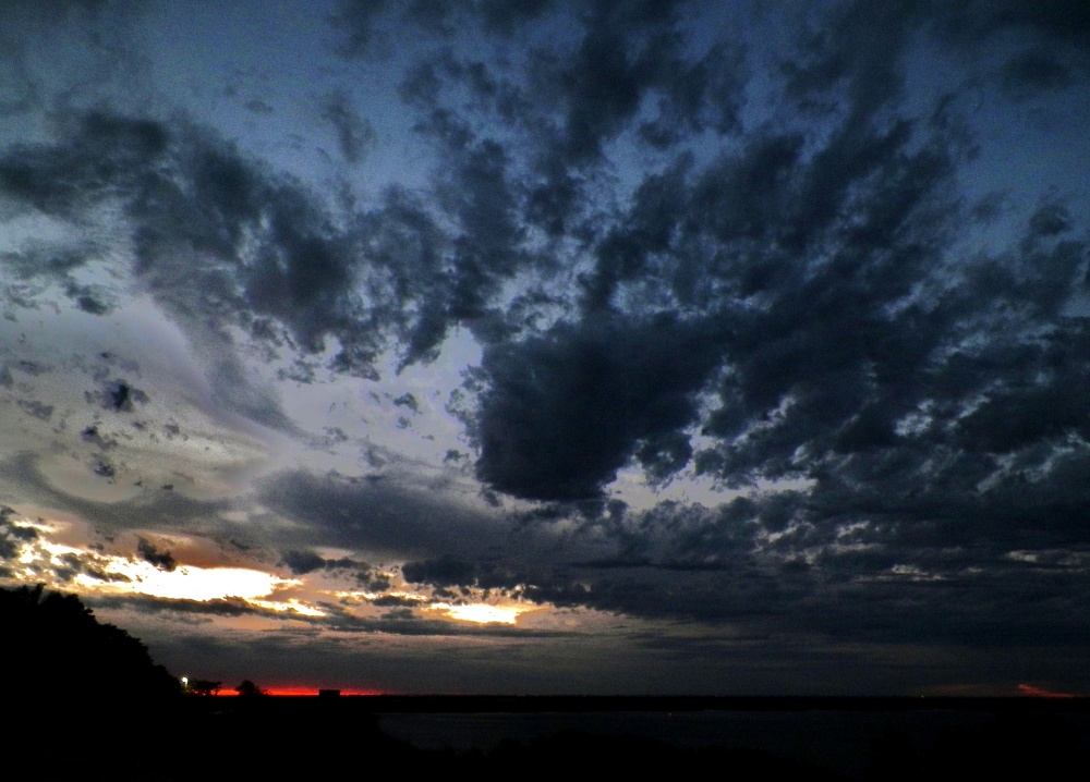 FotoRevista / Convocatoria Mensual / Cielos y nubes