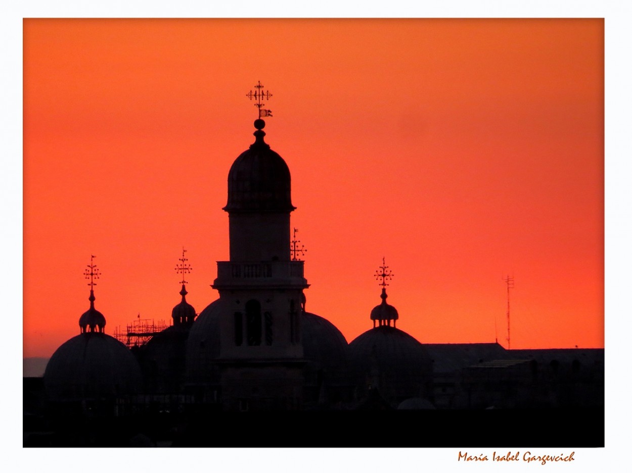 FotoRevista / Convocatoria / Colores de un amanecer de Mara Isabel Gargevcich