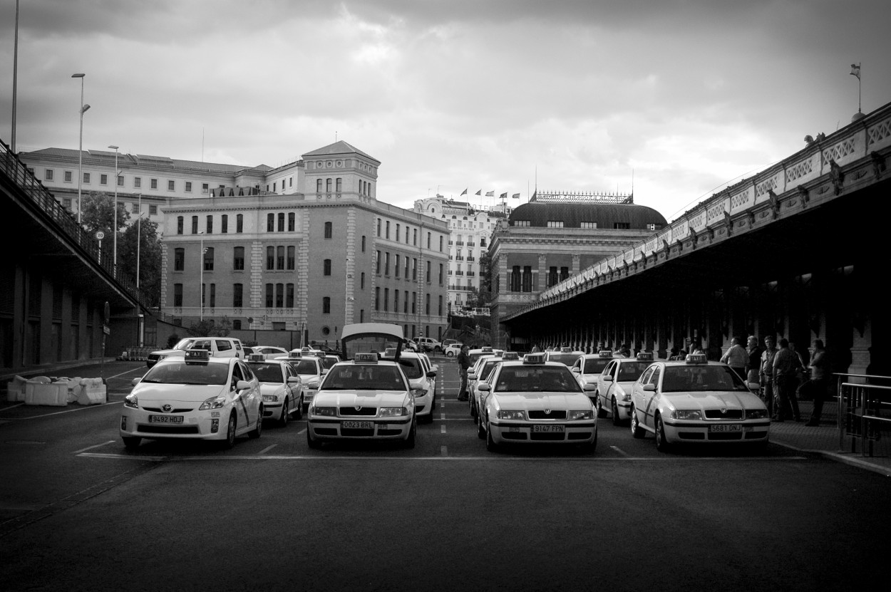 "Taxis en Atocha" de Jorge Iriarte