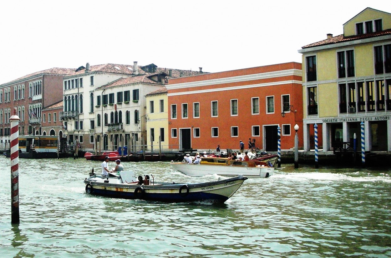 "Venecia, la ciudad italiana de los sueos." de Vicente Hinostroza Villegas