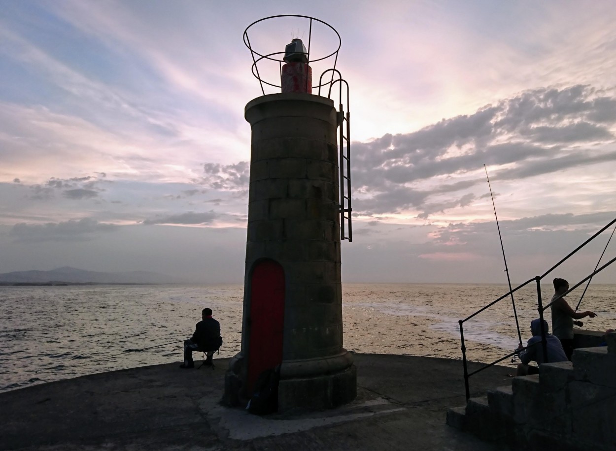 FotoRevista / Convocatoria / Pescando al ocaso de Maria Garcia Borrego