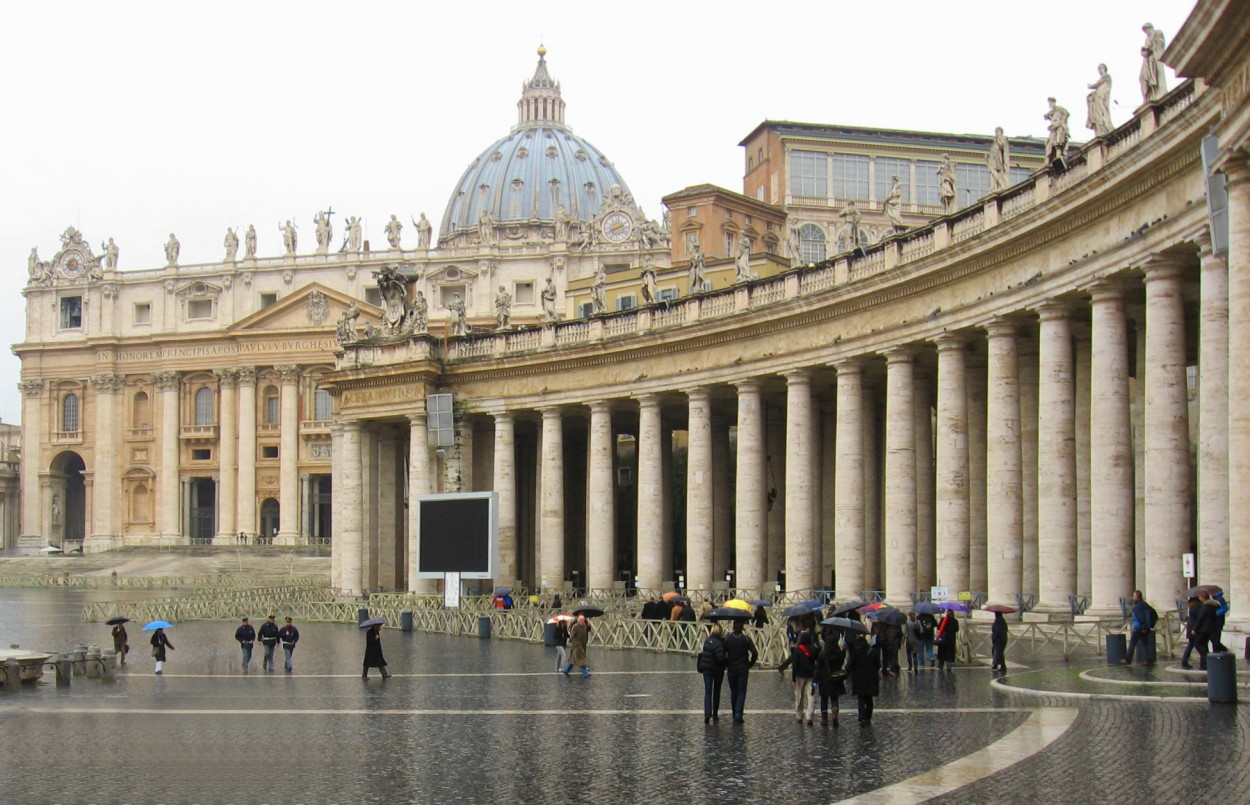 "Piazza di San Pietro" de Sergio Lifischitz