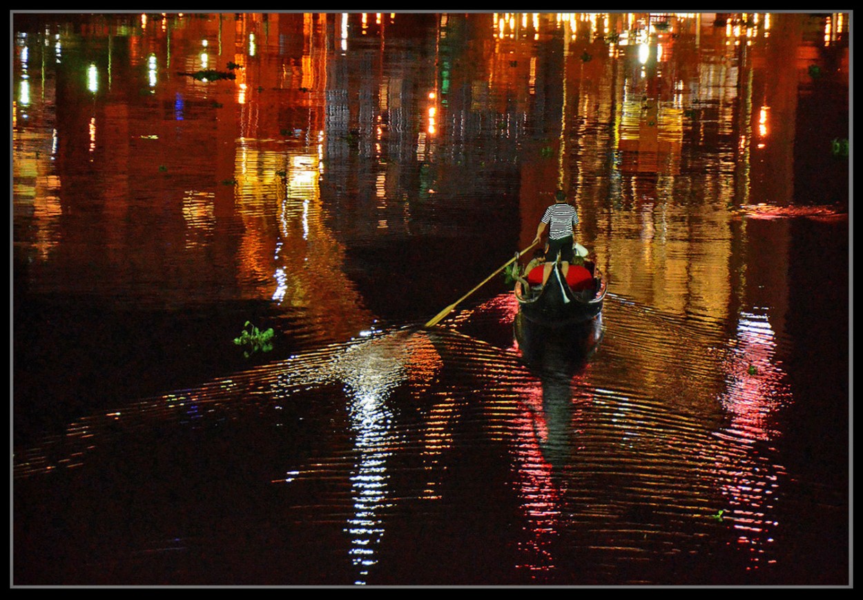 FotoRevista / Convocatoria Mensual / Reflejos