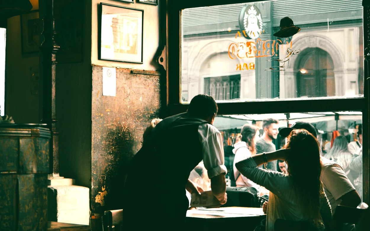 FotoRevista / Convocatoria / Cafetn de Buenos Aires de Luis Alberto Bellini