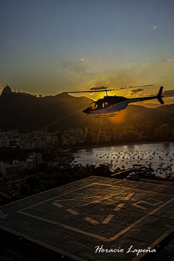 "Helipuerto en RIO" de Horacio Lapea