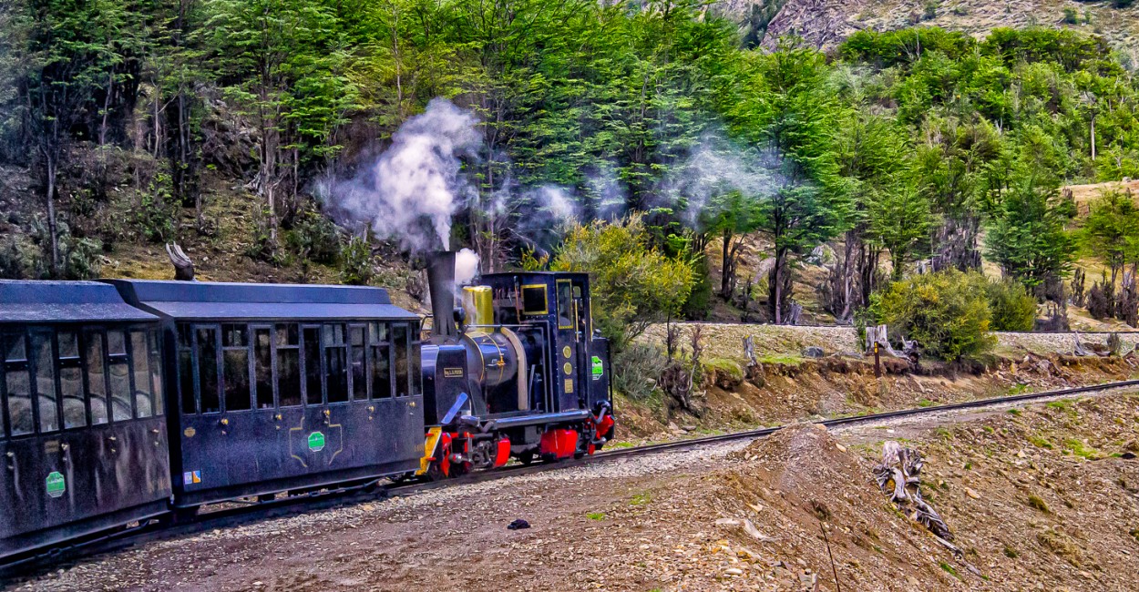 FotoRevista / Convocatoria / EL TREN DEL FIN DEL MUNDO de Mario Edgardo Avila